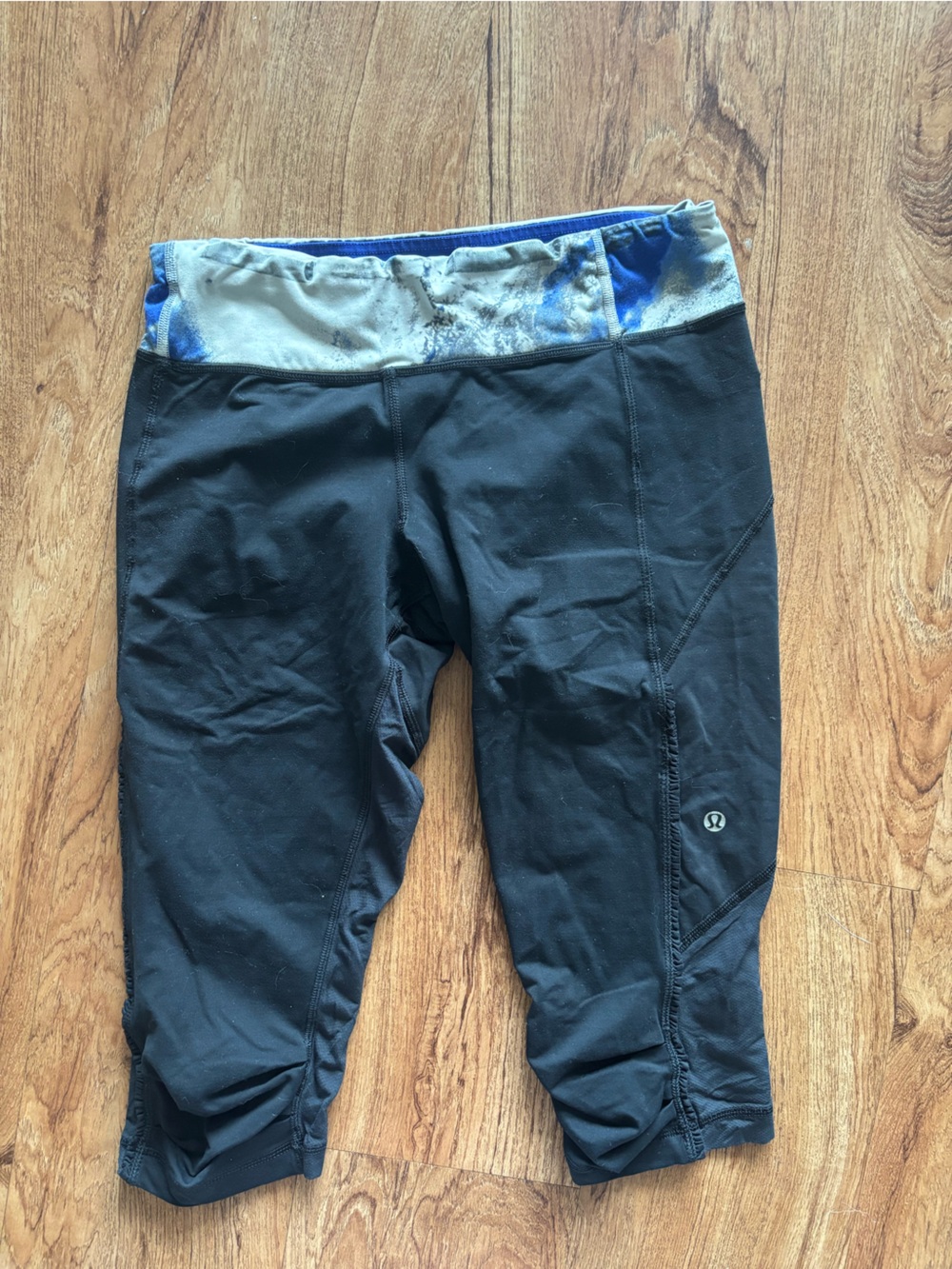 lululemon athletica Men’s Black Joggers with Blue Contrast Hem